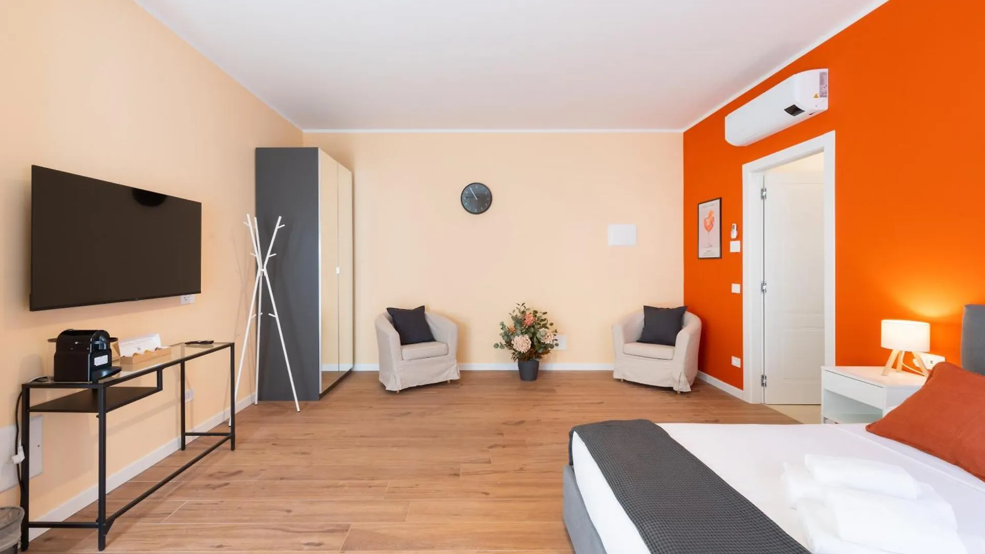 La Nuova Corte Rooms Verona 2*,  Italy