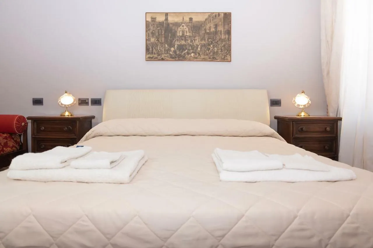 Konukevi La Nuova Corte Rooms Verona