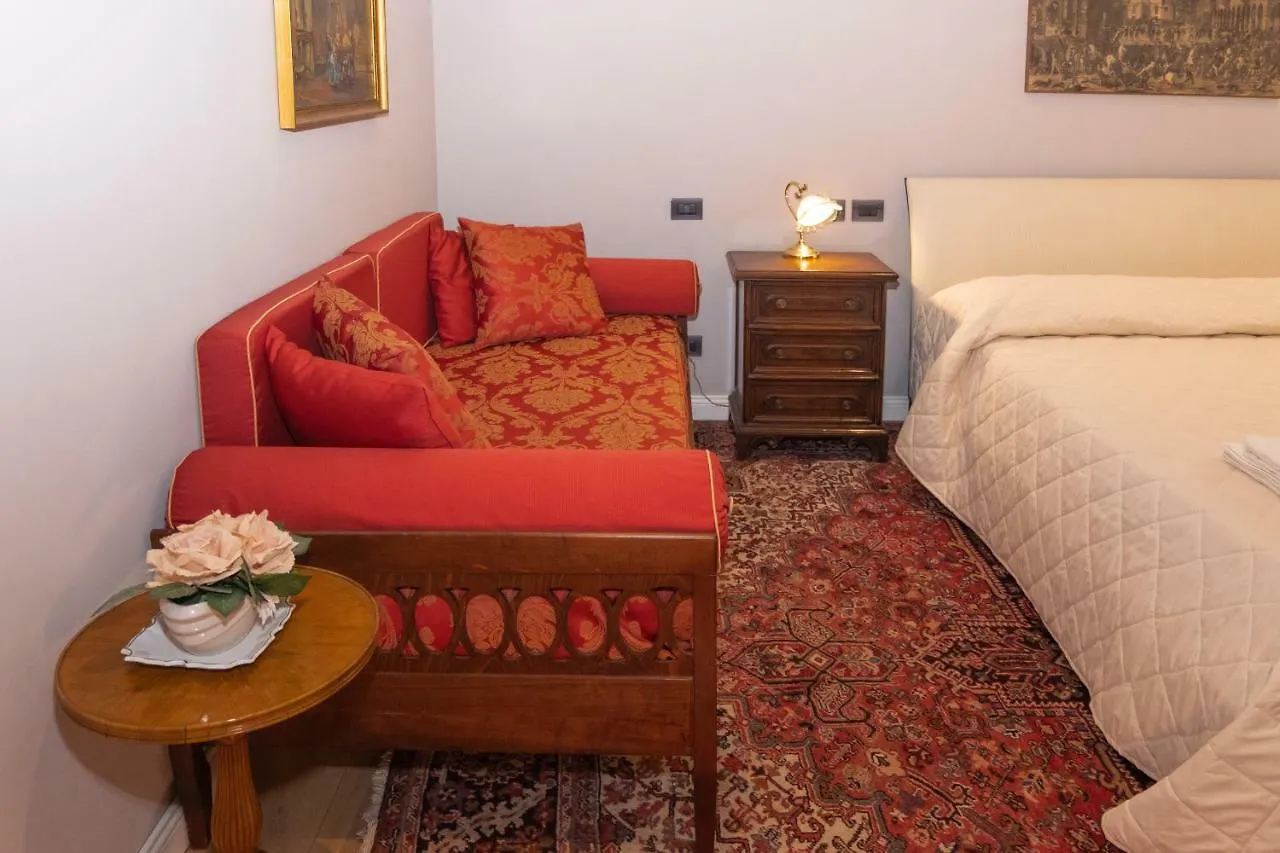 Konukevi La Nuova Corte Rooms Verona