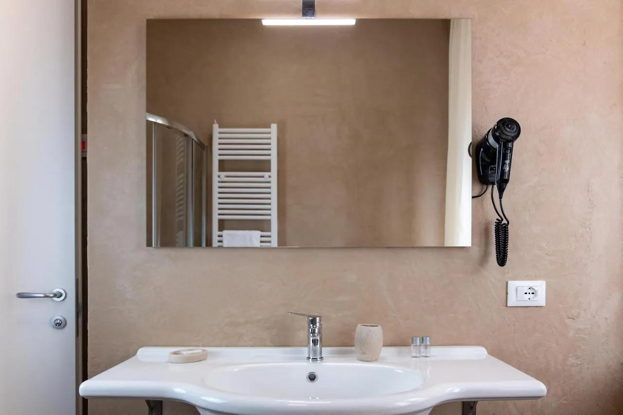 La Nuova Corte Rooms Verona 2*,